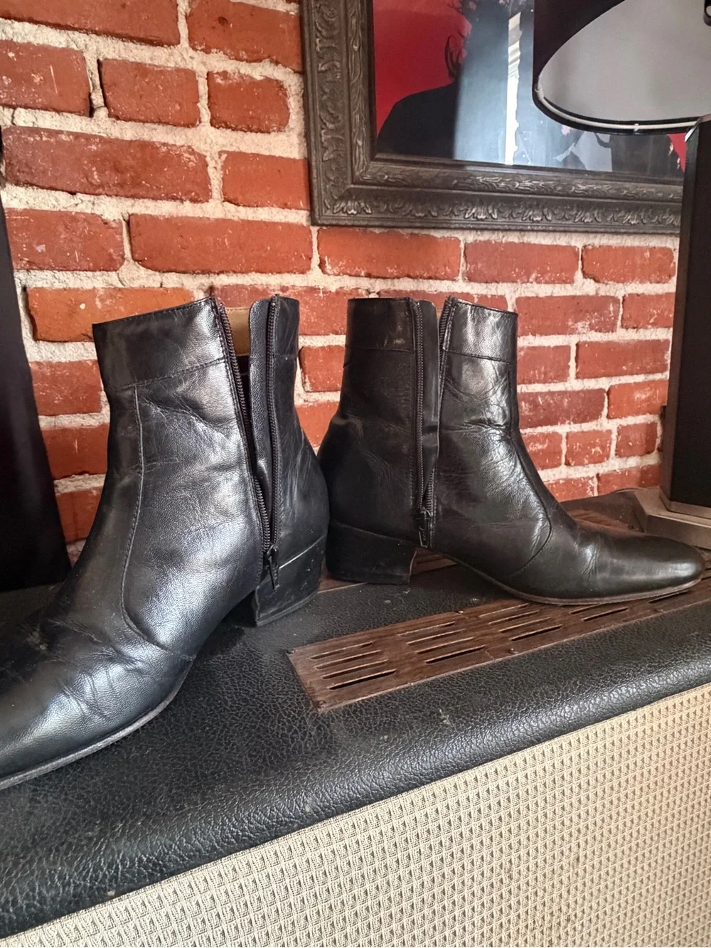 Club Cubano Black Leather Cuban Heel Boots - Men’s Chelsea Zip Boot size 8